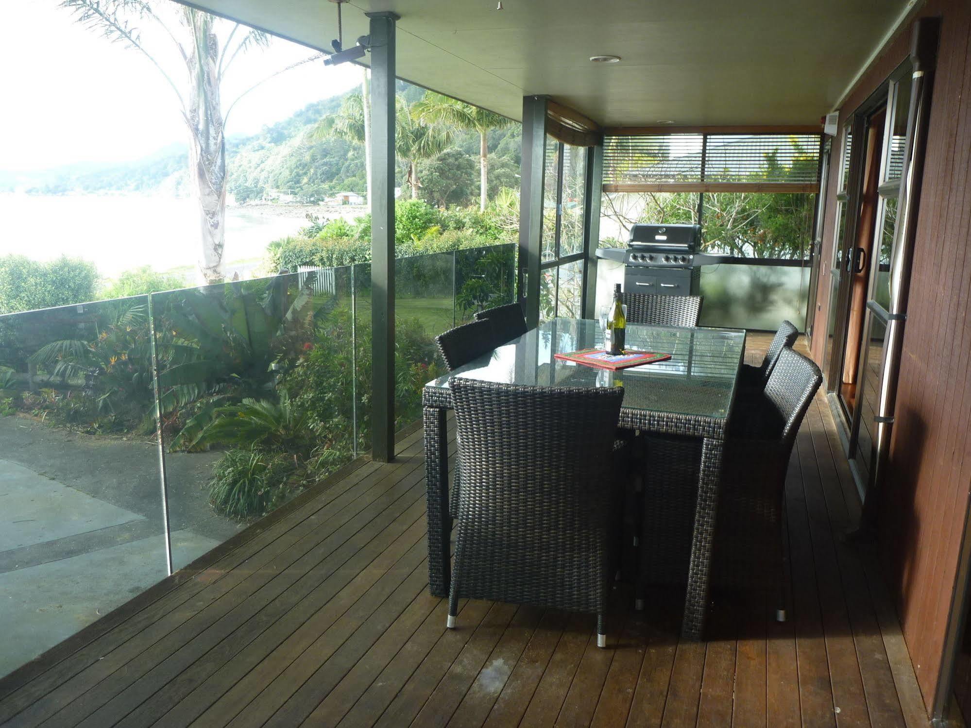 Pohutukawa Coast Bnb Te Puru Extérieur photo