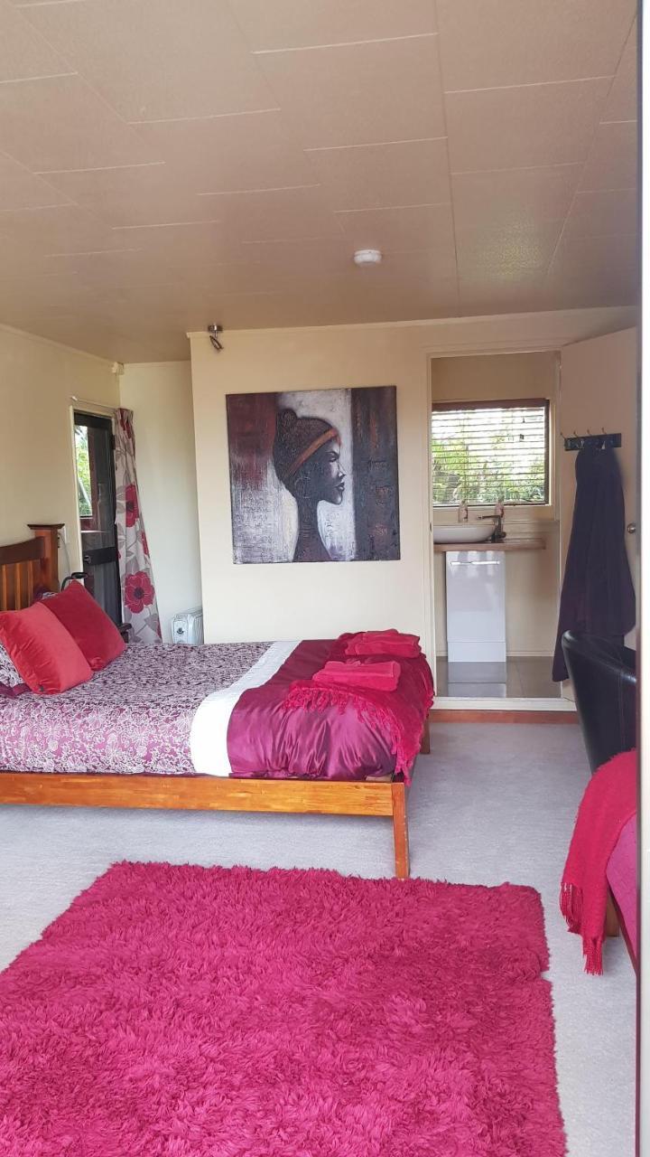 Pohutukawa Coast Bnb Te Puru Extérieur photo