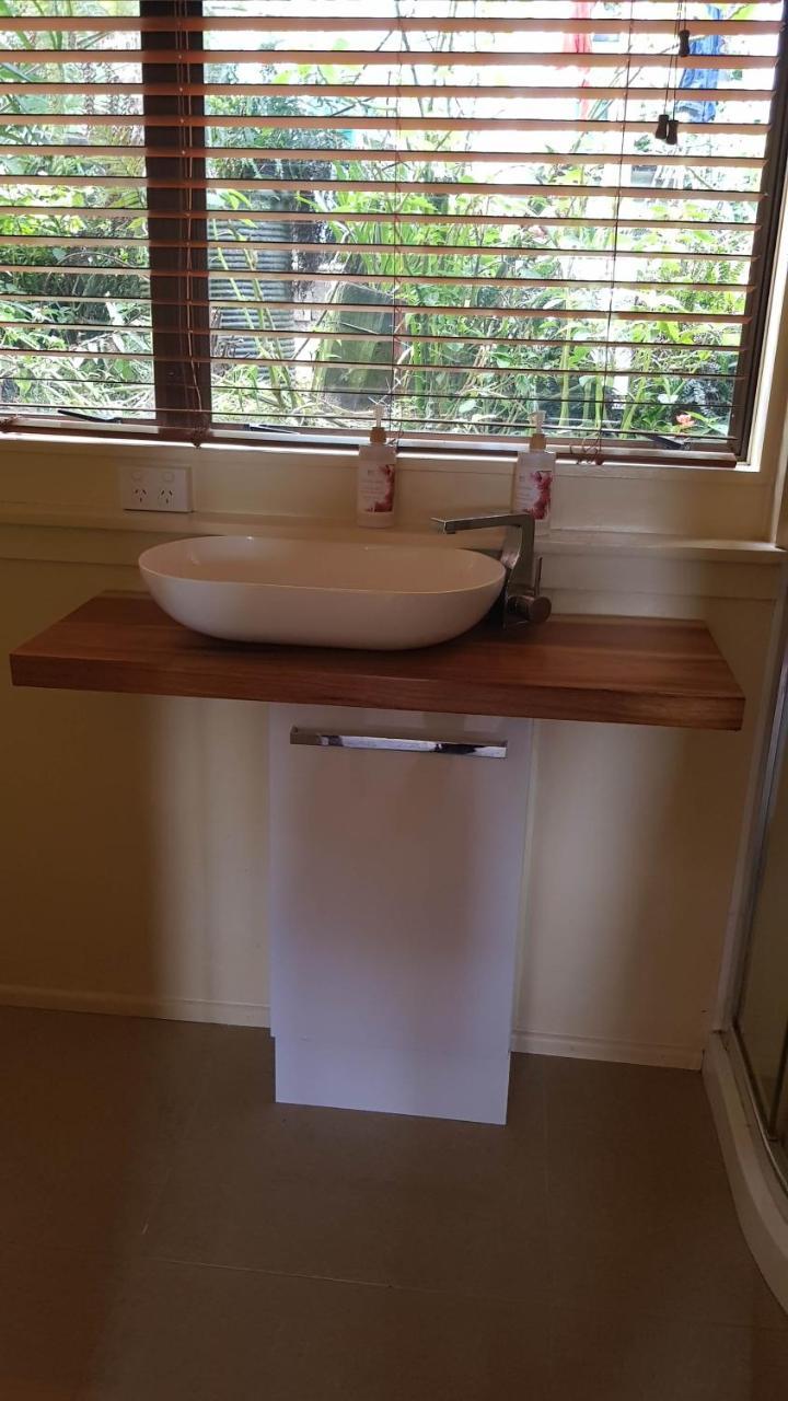 Pohutukawa Coast Bnb Te Puru Extérieur photo