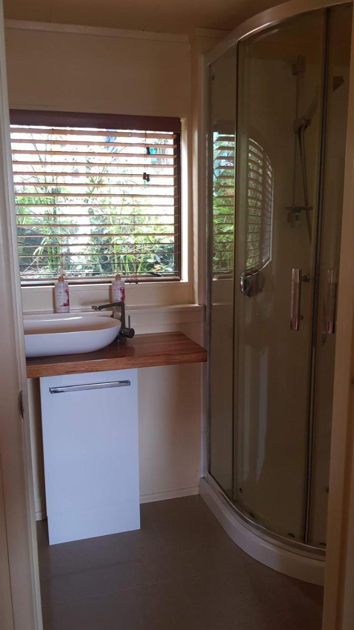 Pohutukawa Coast Bnb Te Puru Extérieur photo